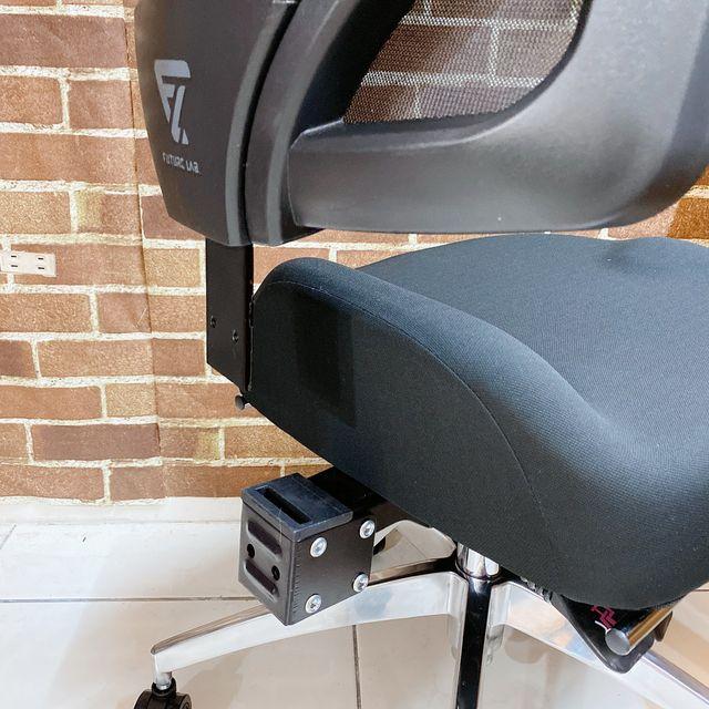 Future Lab 7D人體工學躺椅組裝 椅背與椅墊
